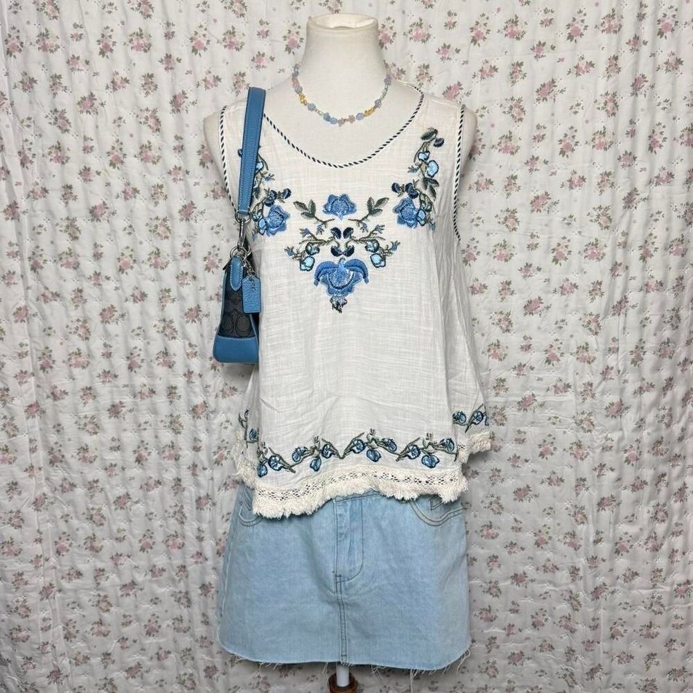 NWT Max Studio Blue Embroidered Boho Top Women’s Tie Back Blouse